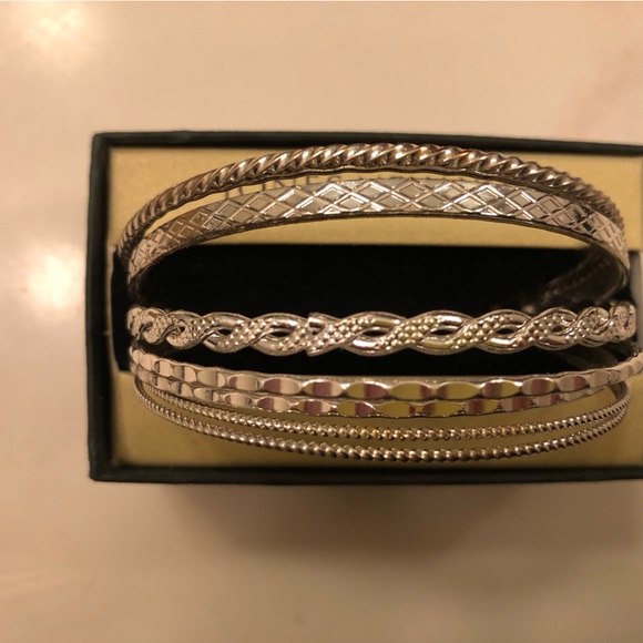 Silver bangles - Picture 3 of 5